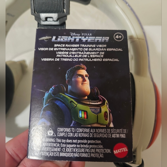 Disney Pixar Toy Story Buzz Lightyear training Visor Helmet New - Picture 4 of 6